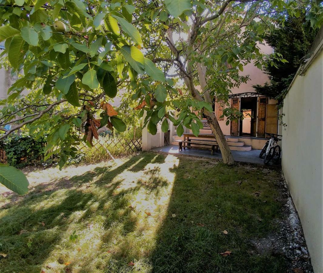 Mon petit jardin de ville Grenoble Buitenkant foto